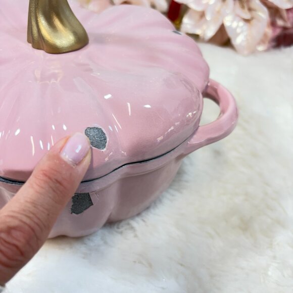 Smith & Clark Cast Iron Pink 2 QT Pumpkin Dutch Oven Gold Stem New READ - Picture 3 of 8